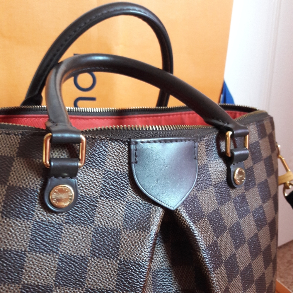TRADED ❤️ Louis Vuitton Siena MM - Picture 8 of 16